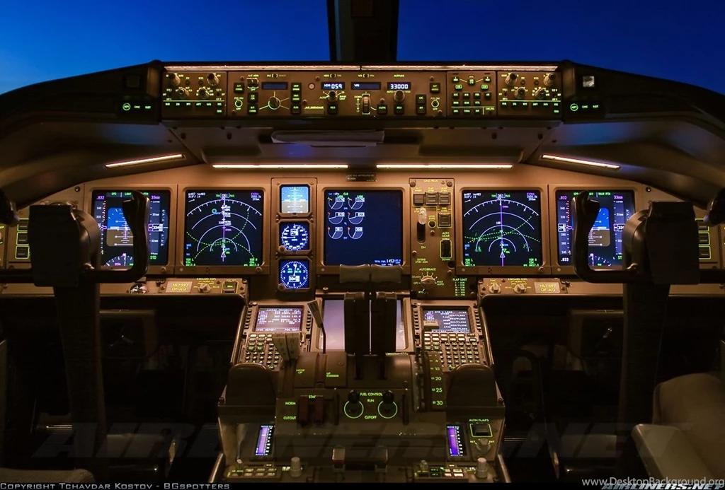 Photos: Boeing 777 28E/ER Aircraft Pictures