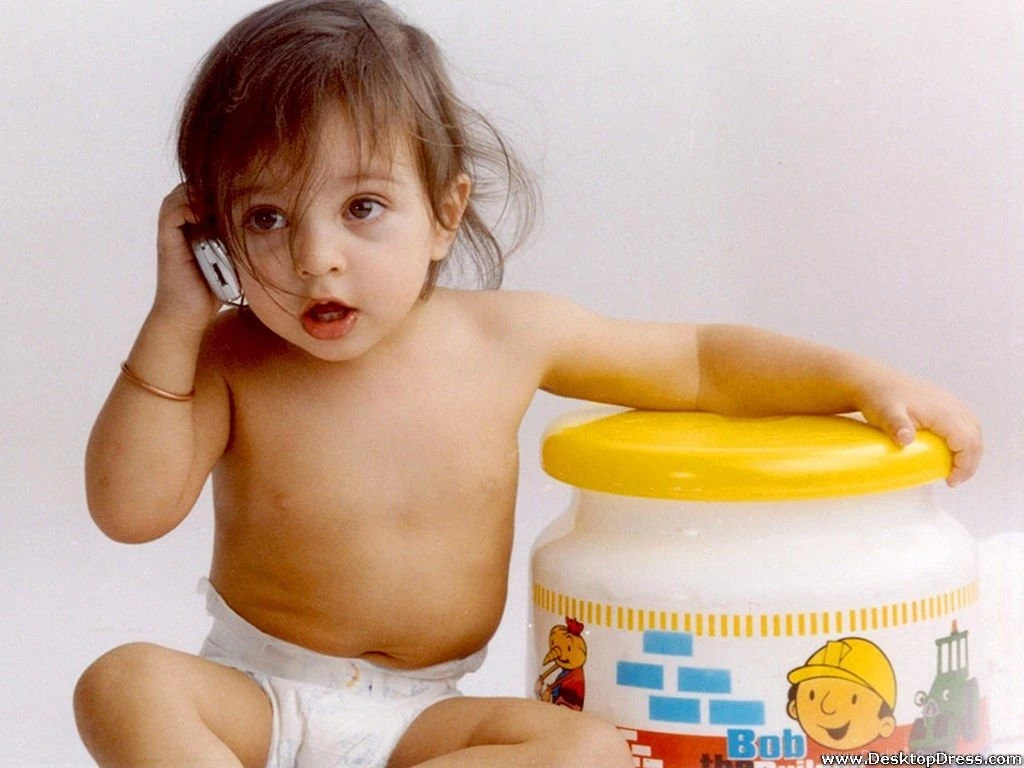 Desktop Wallpapers » Babies Backgrounds » Cute Baby Talking On ...