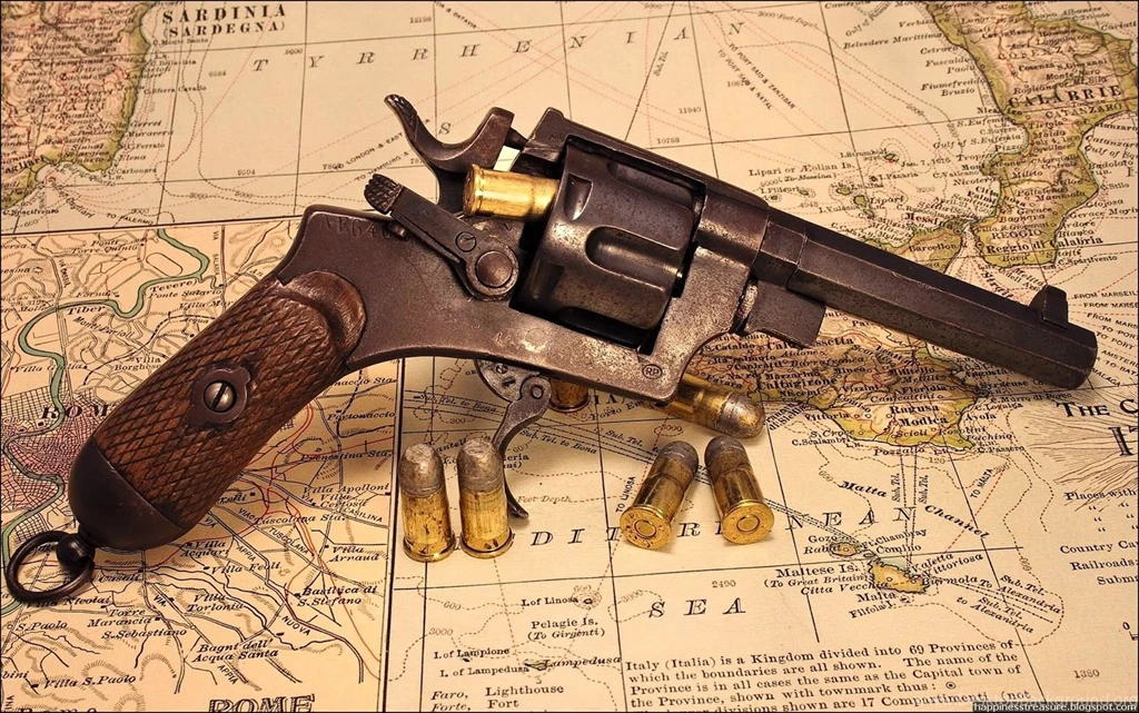 Secrets Of Happiness: HD Gun's Wallpapers