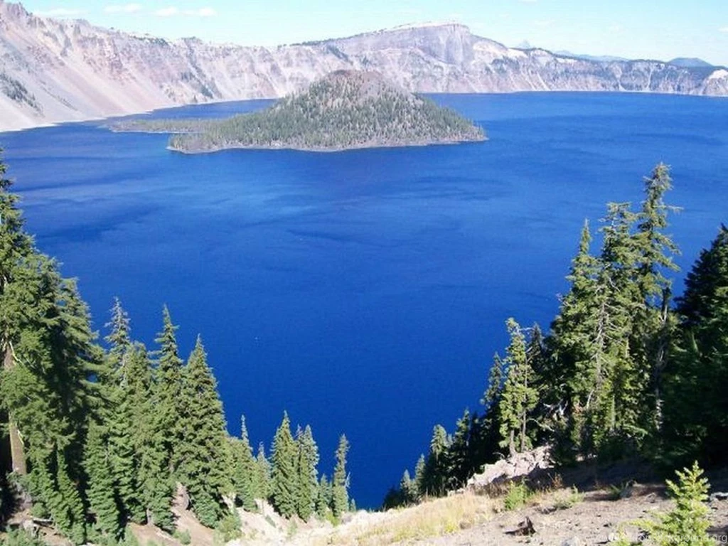 Cloudeight Free Desktop Wallpapers