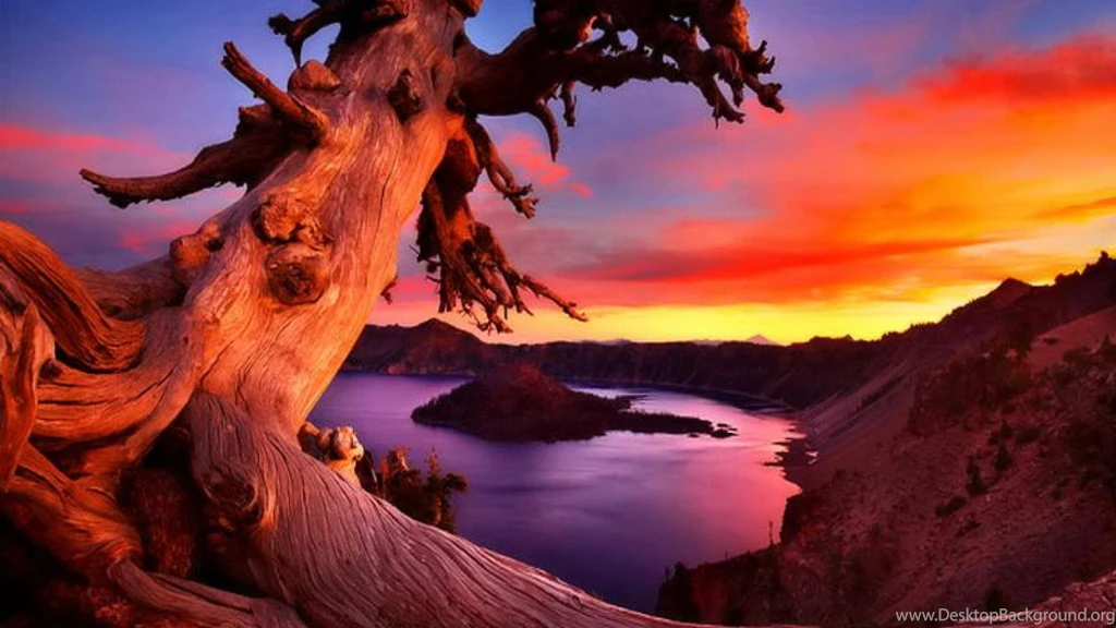 CRATER LAKE WALLPAPER   (