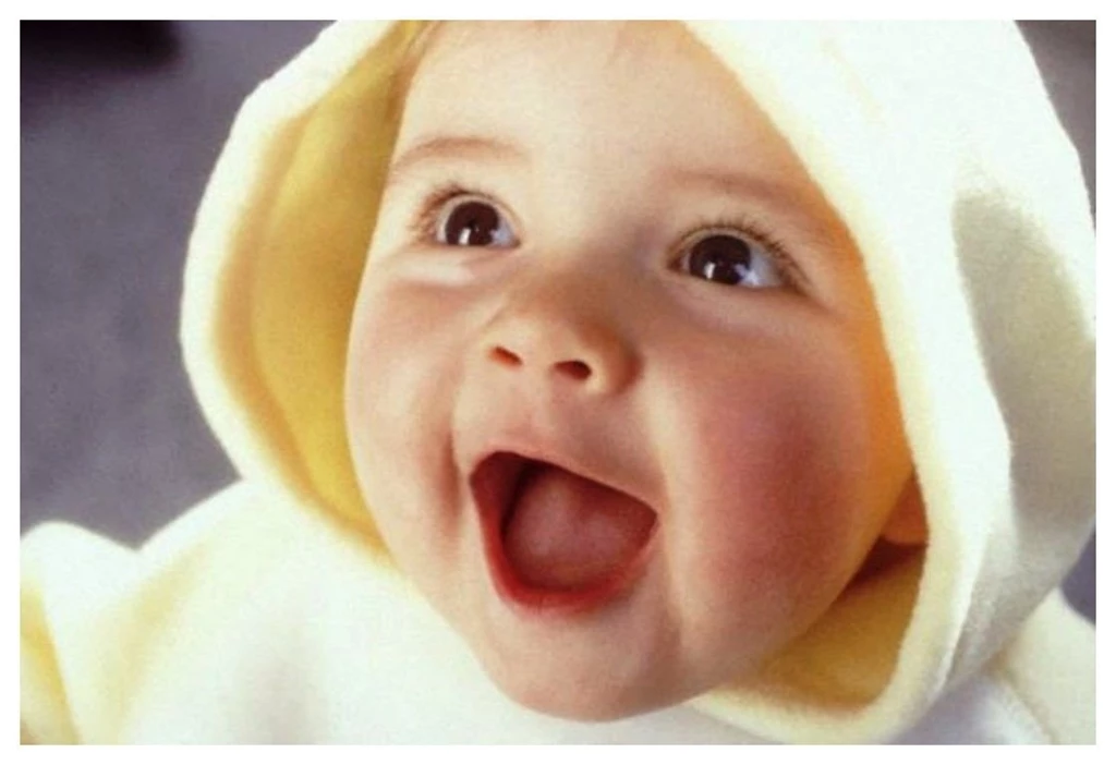 Cute Baby Smile HD Wallpapers Pics Download