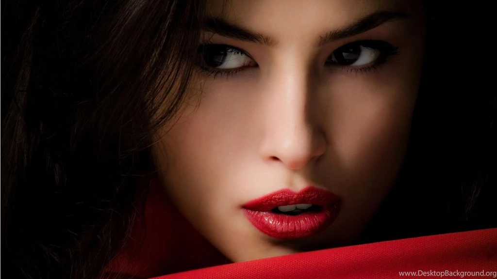 Wallpapers Top Female Models And Singers Latest Hd 1366x768 ...