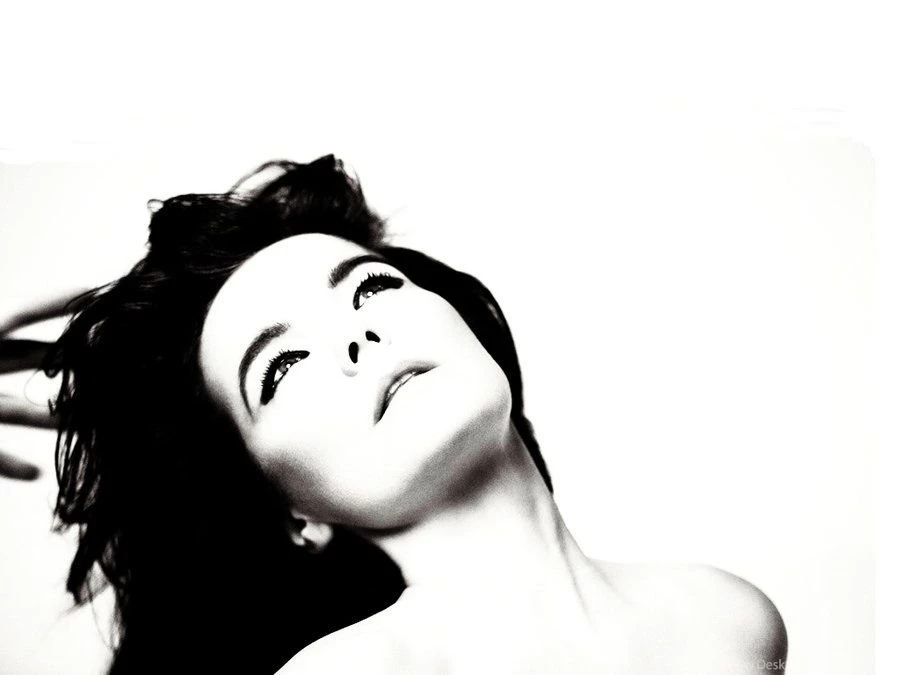 Browsing Wallpapers On DeviantArt