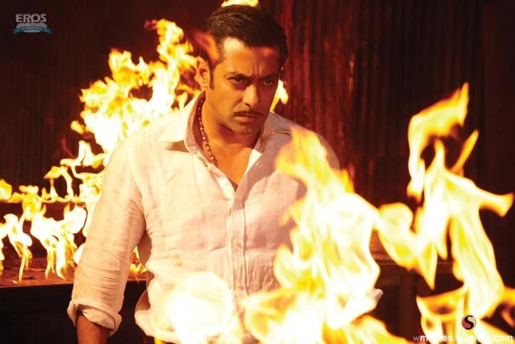 Salman Khan Hindi Wallpaper, Salman Khan Desktop Picture, Salman ...