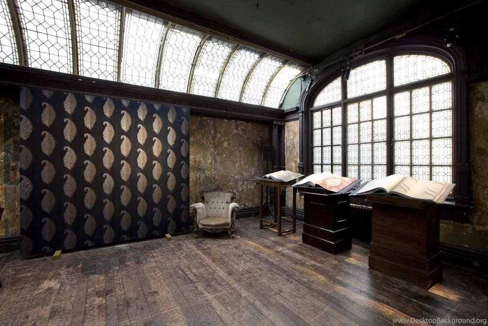 Swarovski Wallpapers Tones Specialist Paperhangers