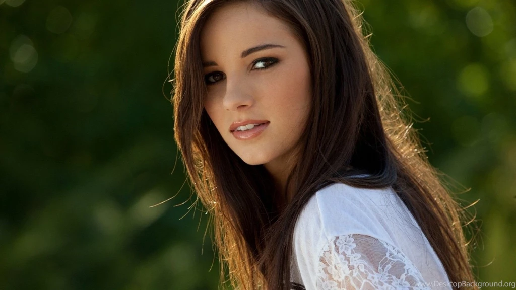 Actresses HD Celebrity Wallpapers