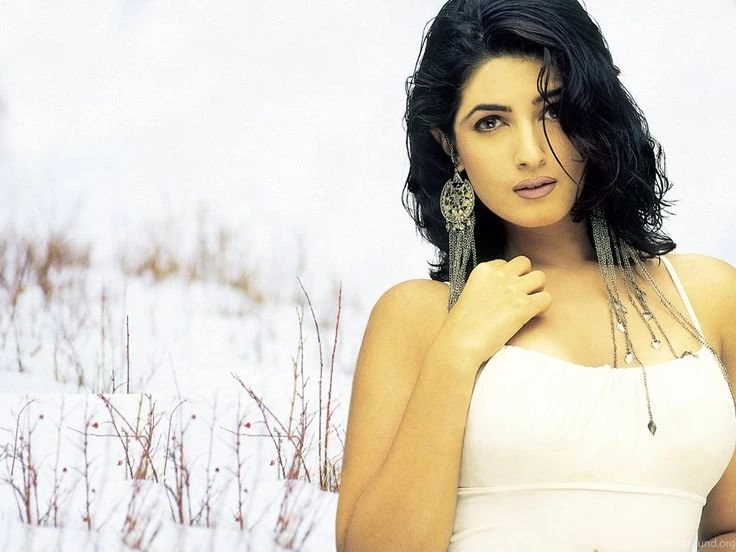 Bollywood Actress Wallpapers On Pinterest