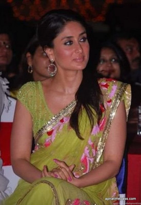 Kareena Kapoor Photos In Saree Apnatimepass.com