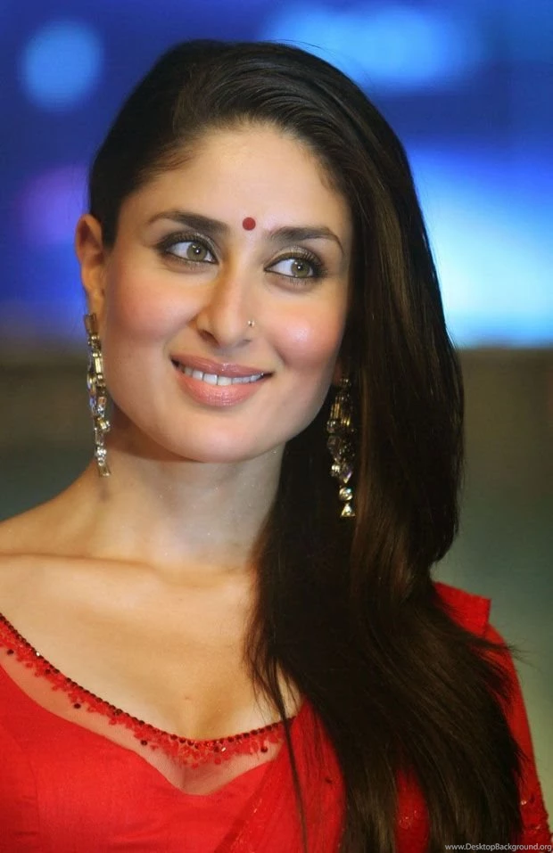 Kareena Kapoor Hot In Red Saree Photos, Actress Kareena Kapoor Hot ...