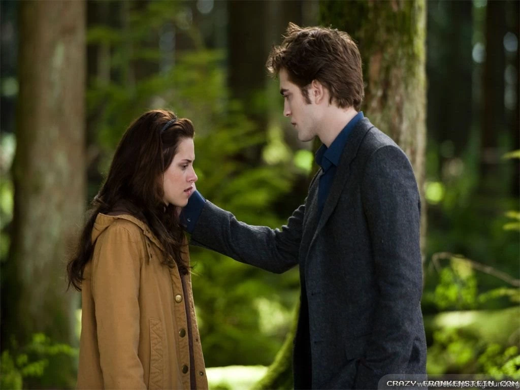 New Moon Wallpapers   Crazy Frankenstein