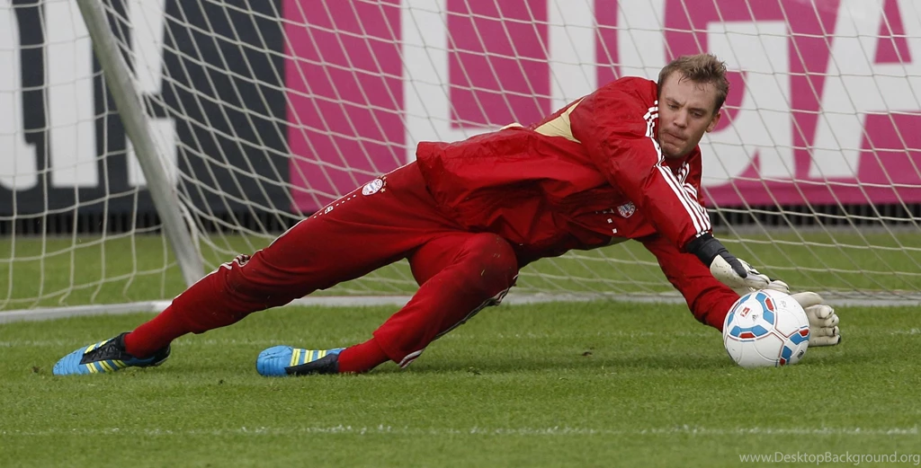 Manuel Neuer Dive Wallpapers Football HD Wallpapers