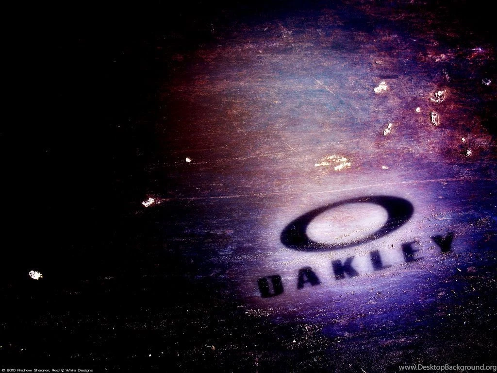 Rwd___oakley_wallpaper_by_redandwhitedesigns d2z7aok.jpg