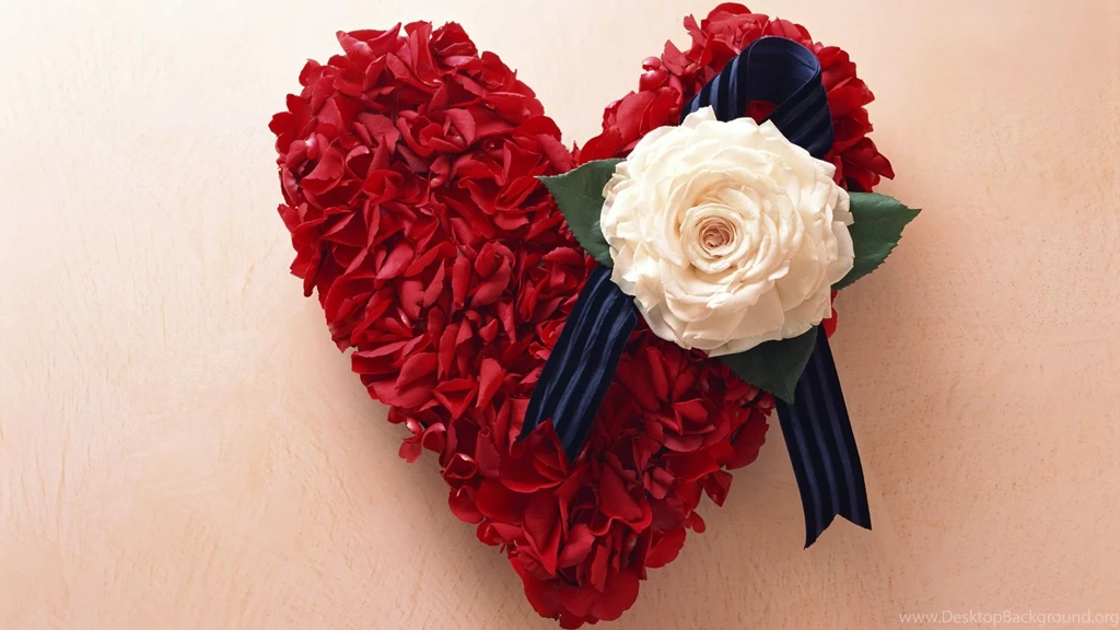 Download Free Love Hearts HD Wallpapers
