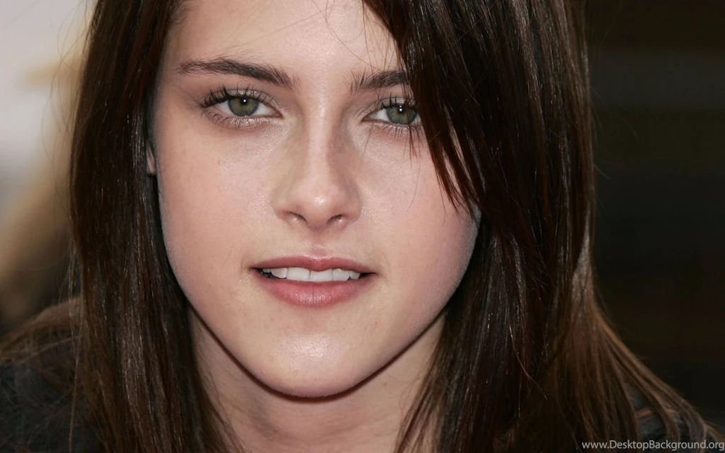 Kristen Stewart Cute Images Wallpapers HD Fine
