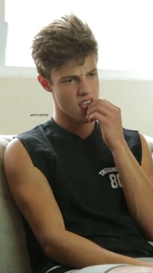 Cameron Dallas   Image