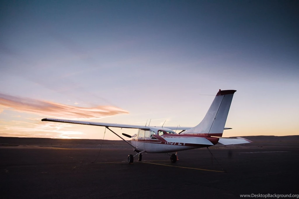 Cessna_172_Beautiful_Scene.jpg