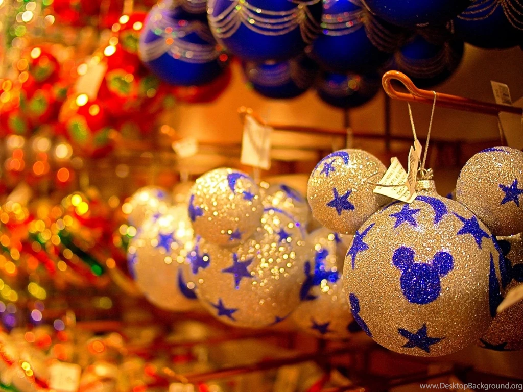 Sale christmas ornament wallpaper.jpg