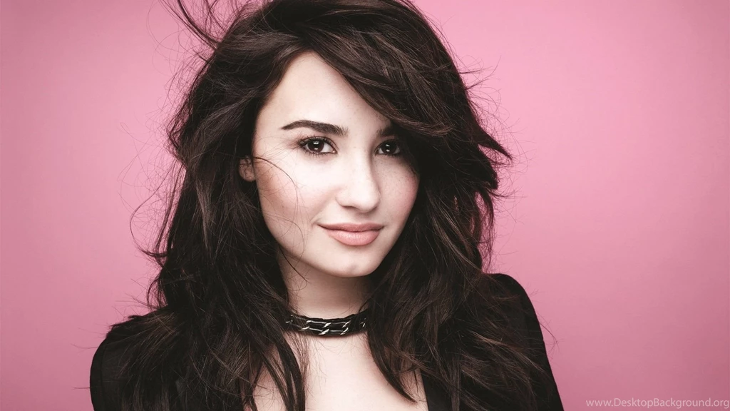 Demi Lovato HD Wallpapers