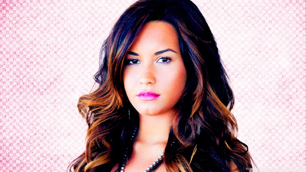 Demi Lovato Wallpapers HD Desktop