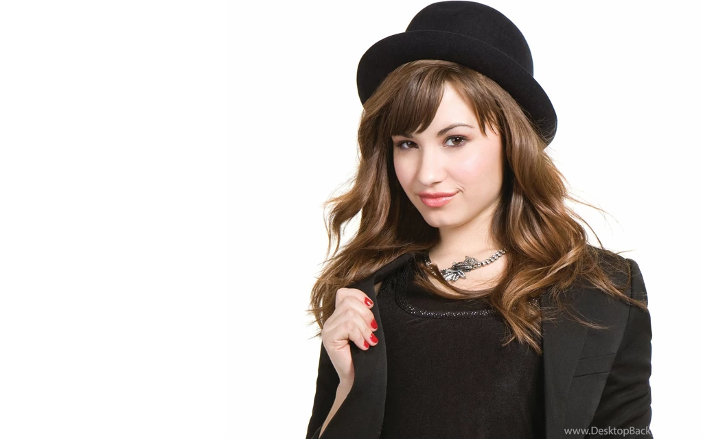 Demi Lovato Wallpaper Images 2250