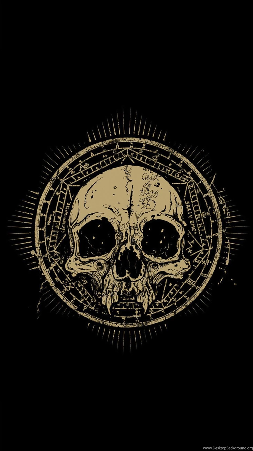 Skull Talisman Grunge