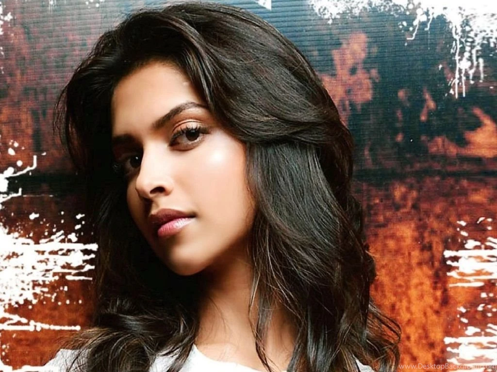 Deepika Padukone Cute New Styles Image