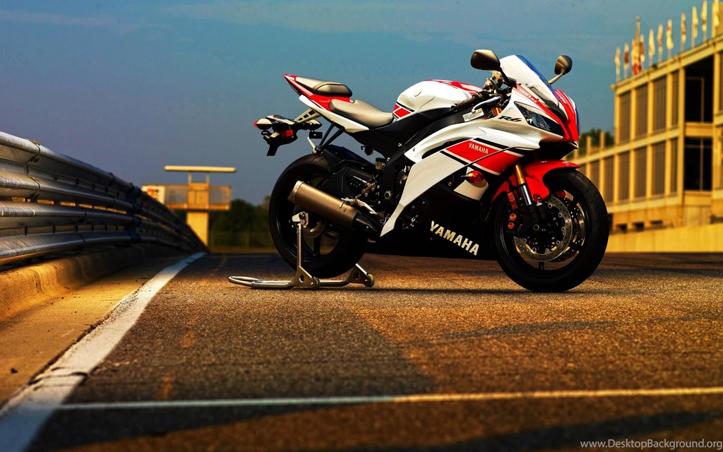 Download Yamaha YZF R6 Wallpapers HD Photos