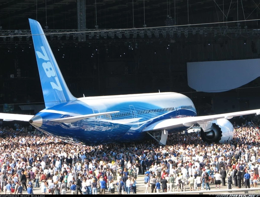 Photos: Boeing 787 8 Dreamliner Aircraft Pictures