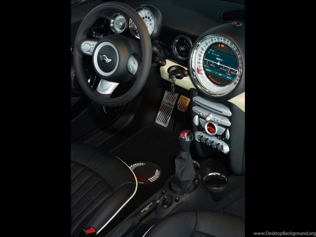 Mini Cooper Desktop Wallpapers