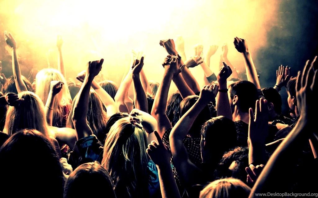 Gallery For People Partying At A Club Wallpapers