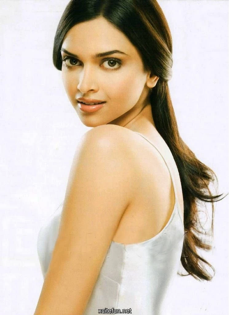 Deepika Padukone Bollywood Actress Wallpapers : Indian Celebrities
