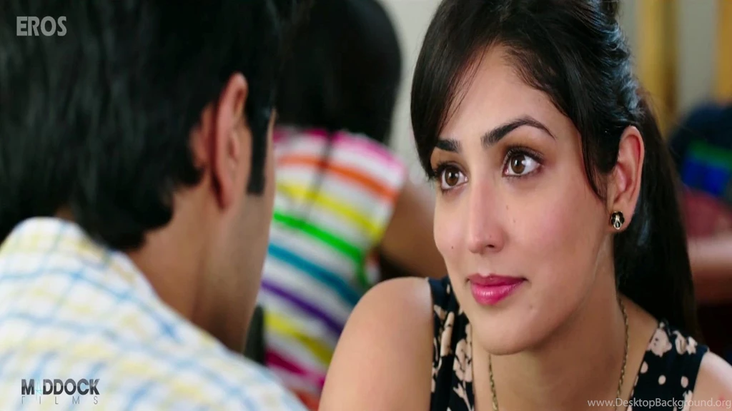 Beautiful Actress Yami Gautam Cute Smile Face In Hindi Picture ...