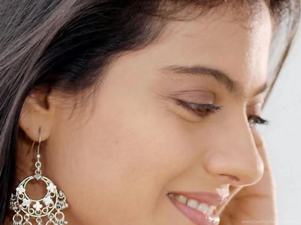 Beautiful And Smile Face Of Hindi Movie Actress Kajol HD Photo ...