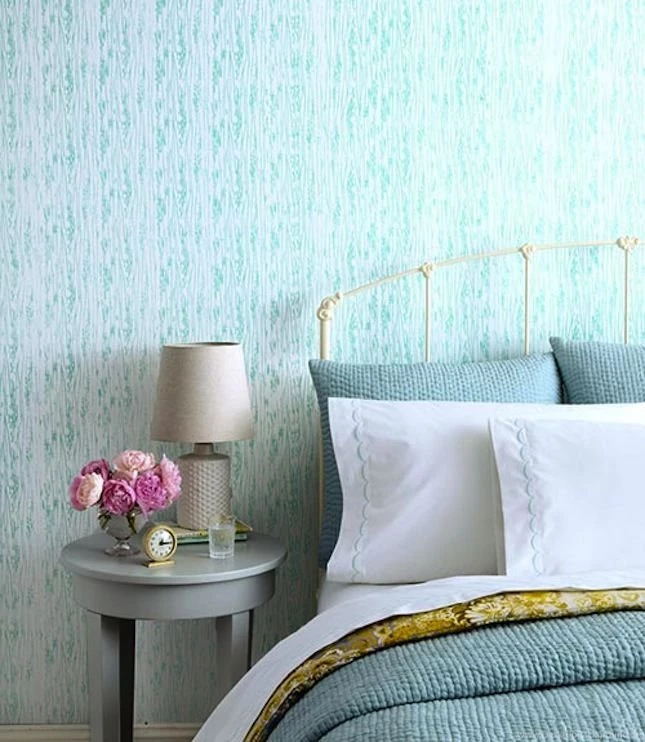 A Dozen Projects Using Patterned Paint Rollers