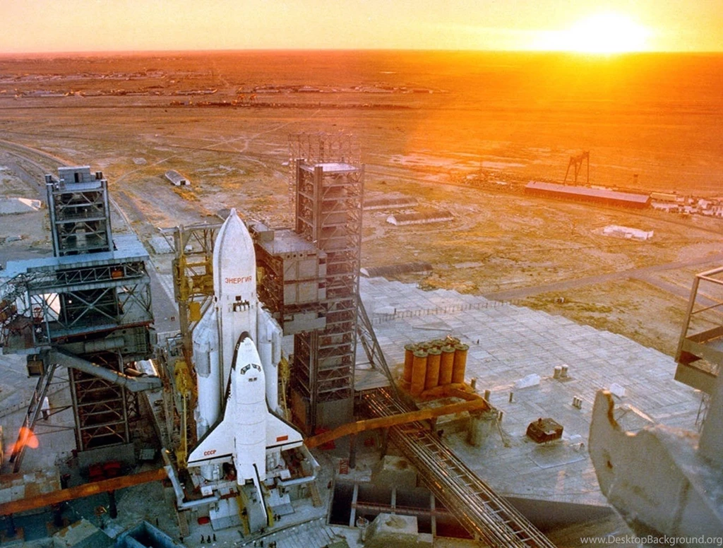 Space Shuttle Buran Russian Space Cccp Urrs Soviet Vkk Launching ...