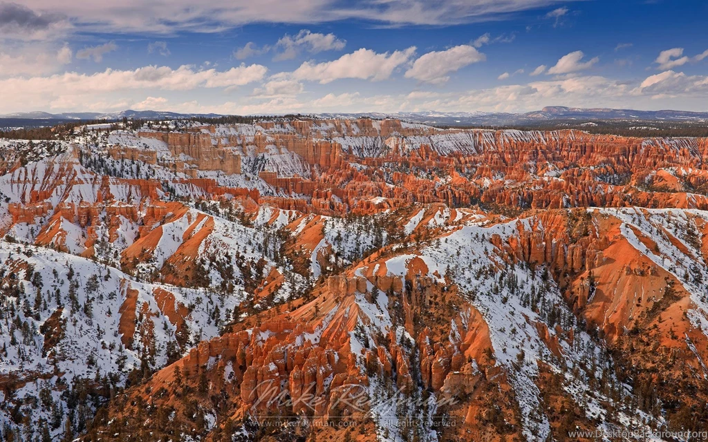 Amphitheaters. Aerial View From The Southeast. Bryce Canyon ...