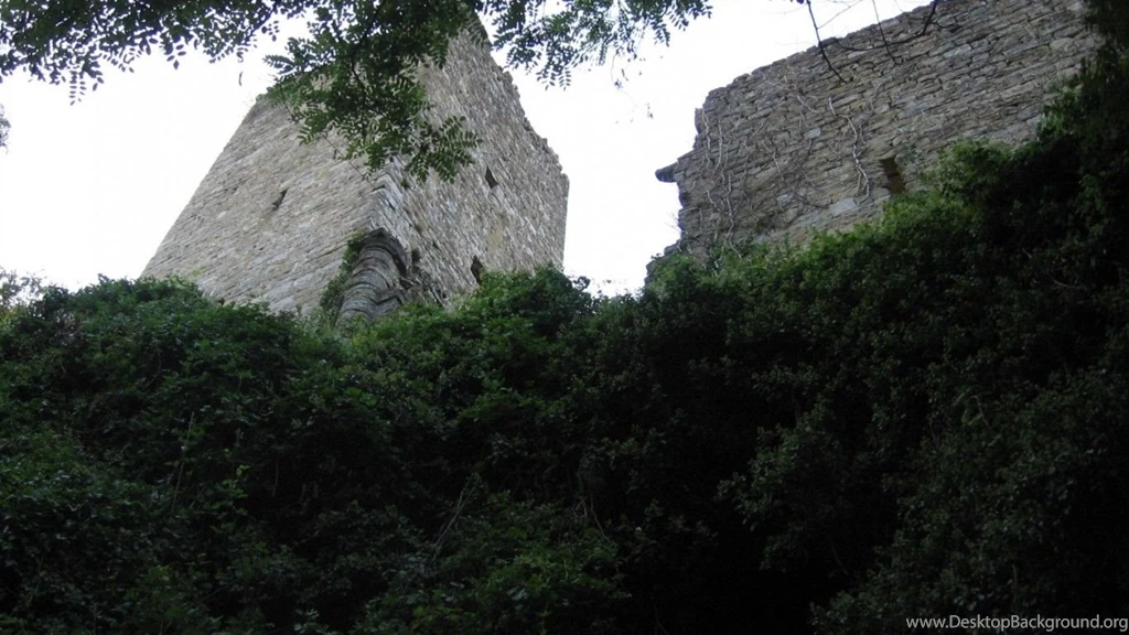 Medieval Wallpapers Page 10: Amazing Mansion Winter Snow Mountains ...