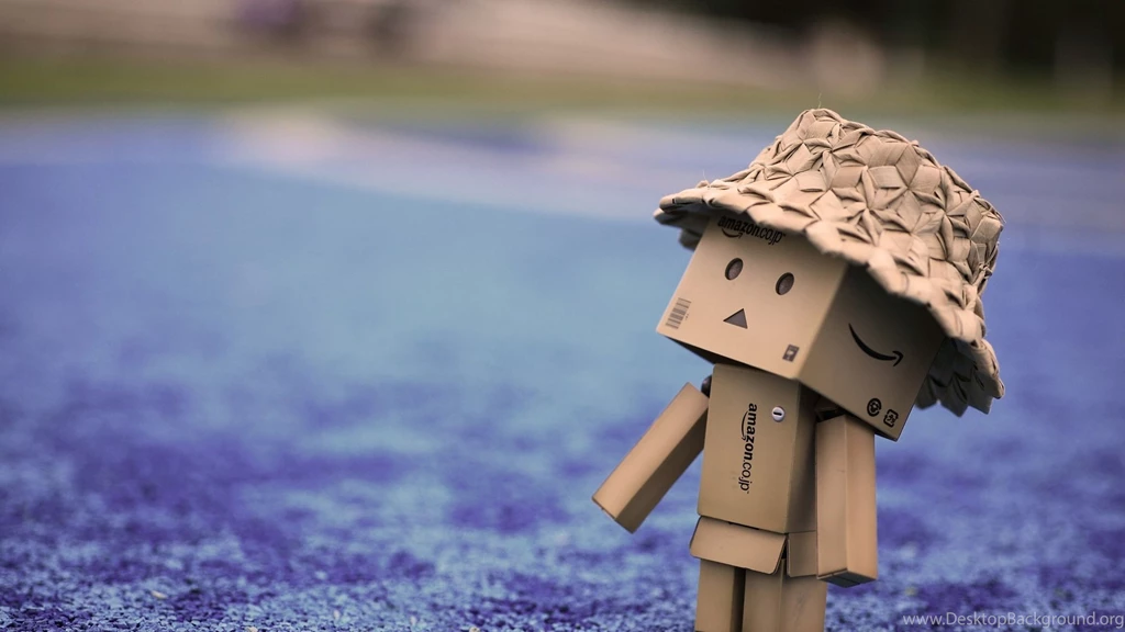 Download Wallpapers 3840x2160 Danbo, Cardboard Robot, Hat, Walk 4K ...