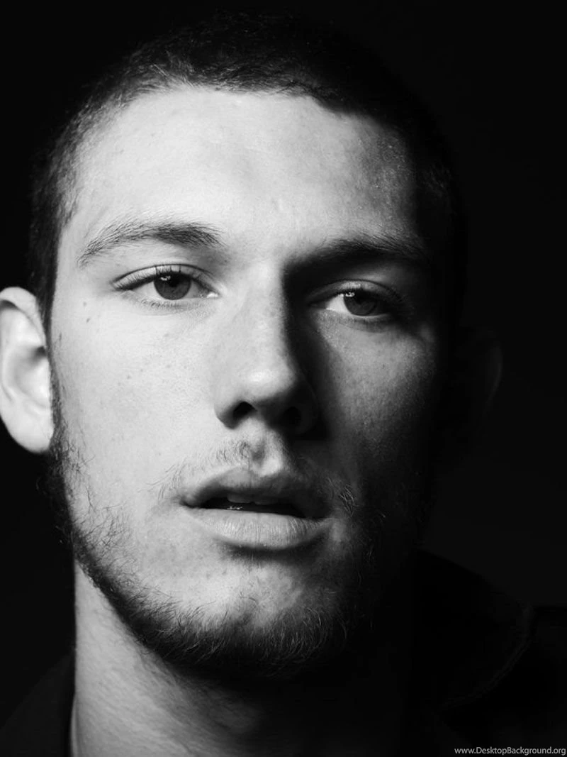 Alex Pettyfer Photo, Pics, Wallpapers Photo