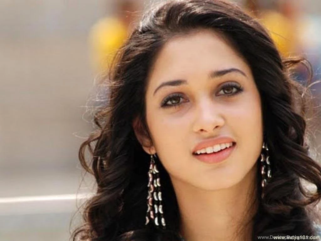 Tamannaah Bhatia Wallpapers   (1024x768) : Indya101.com