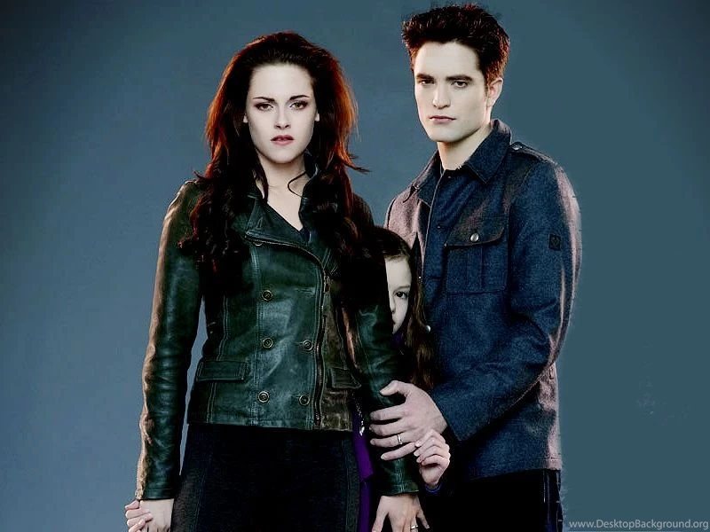 Breaking Dawn Part 2 Wallpaper: Edward, Bella, And Renesmee ...