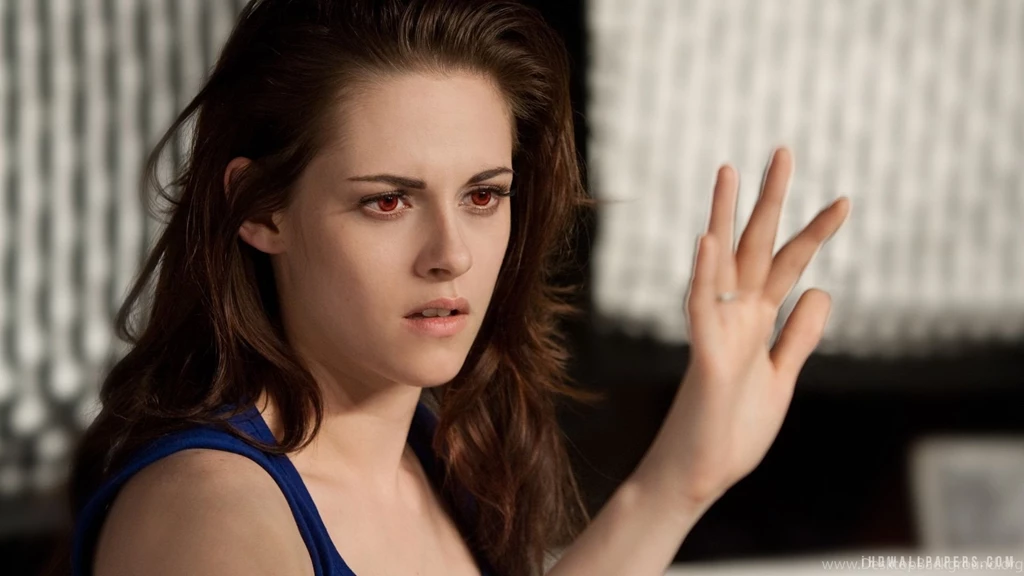 Kristen Stewart In Twilight Breaking Dawn Part 2 HD Wallpapers ...