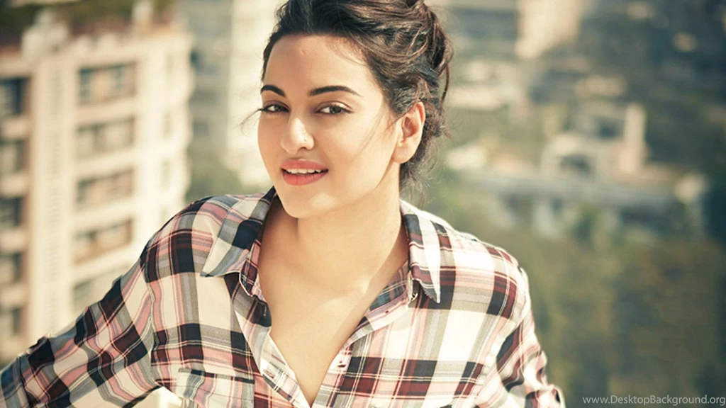 SONAKSHI SINHA Indian Actress Bollywood Babe Model (58) Wallpapers ...
