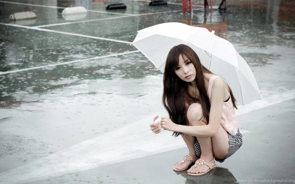 Girls In Rain
