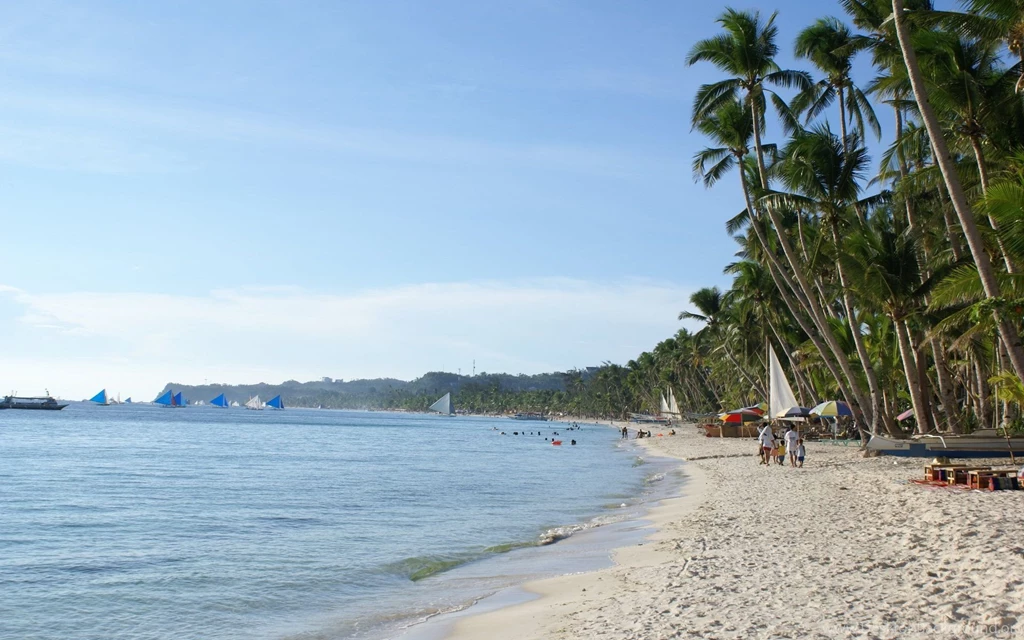 Boracay Beach   1677650