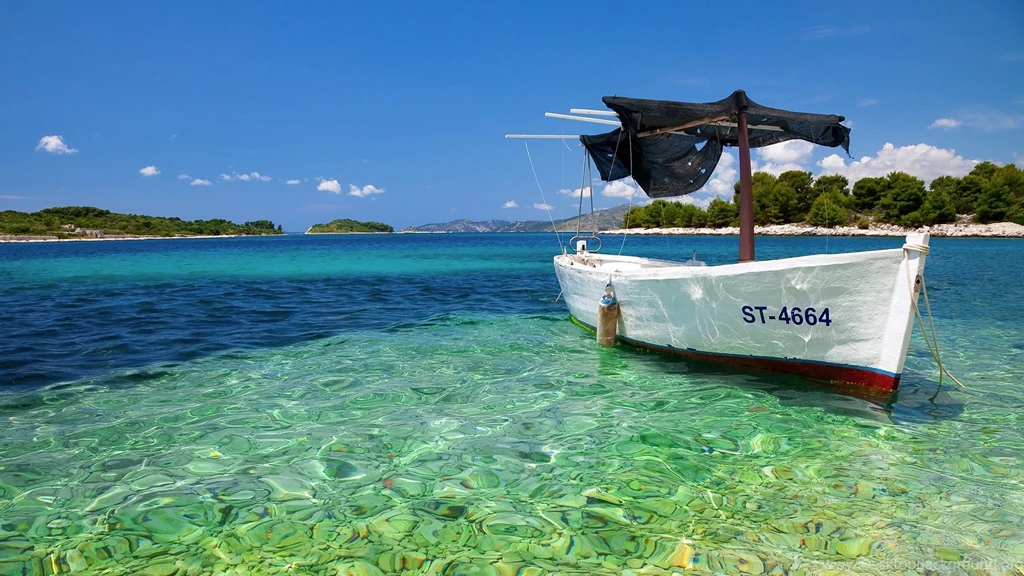Download Croatian Boat Scenery Wallpapers