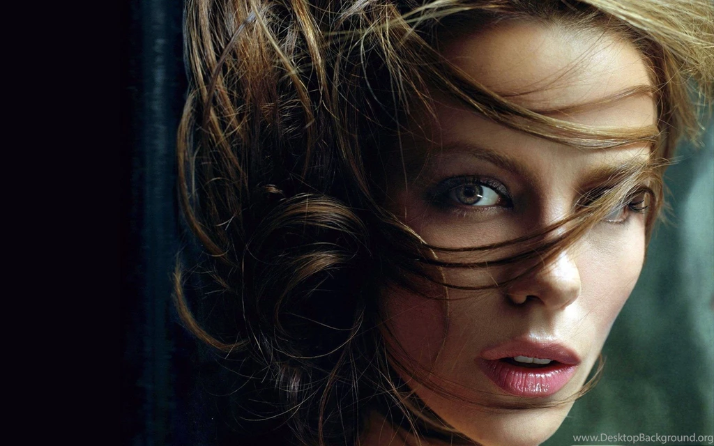 Kate Beckinsale HD Wallpapers For Desktop