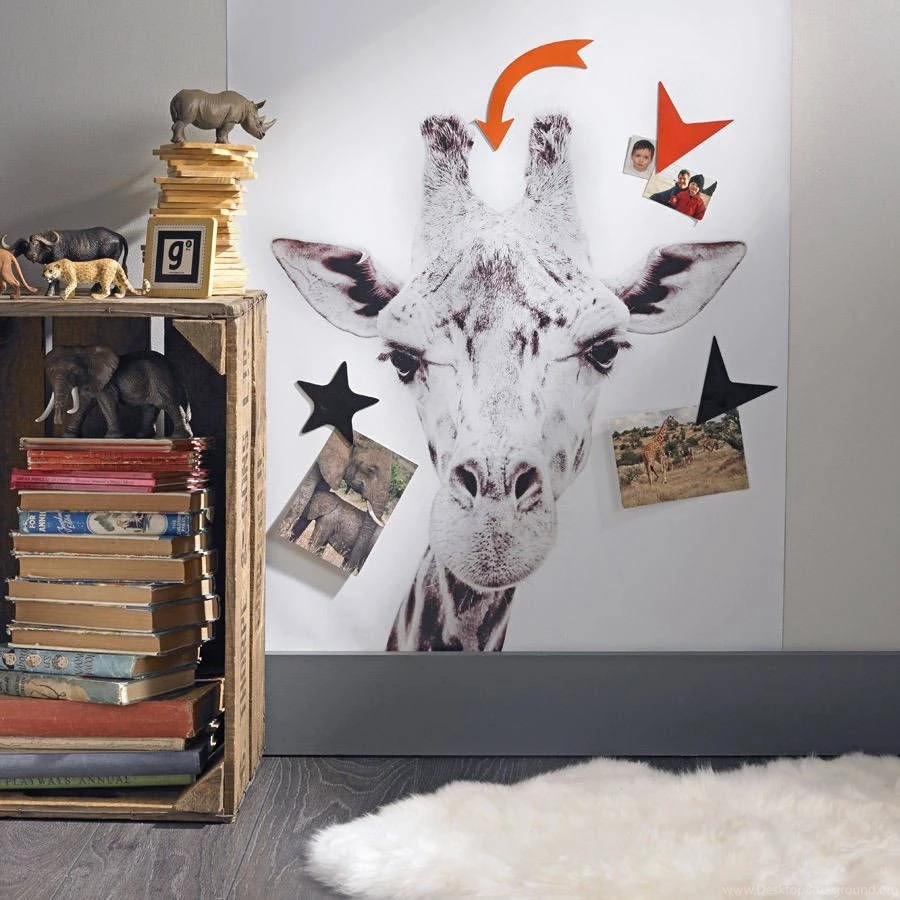 Giraffe Printed Magnetic Wallpapers By Sisters Guild ...
