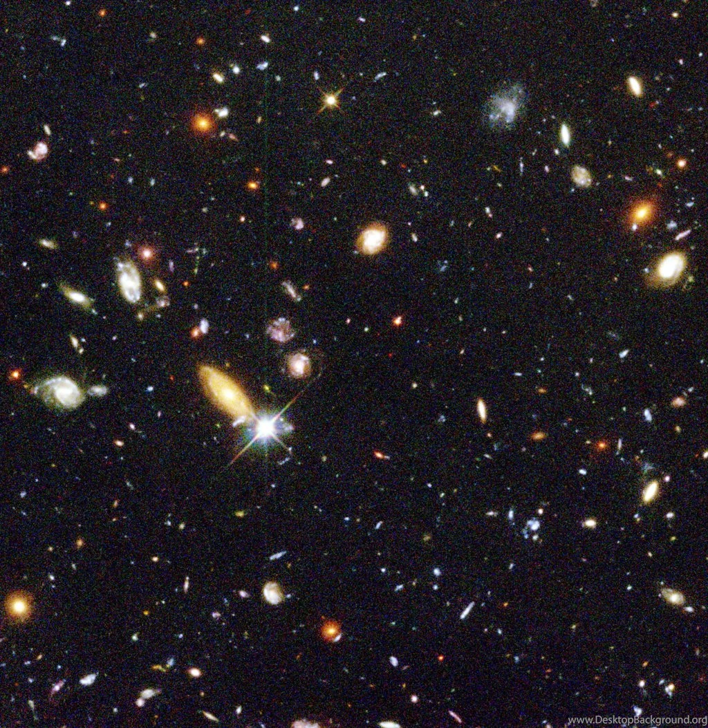 Hubble Space Telescope Deep Field Images
